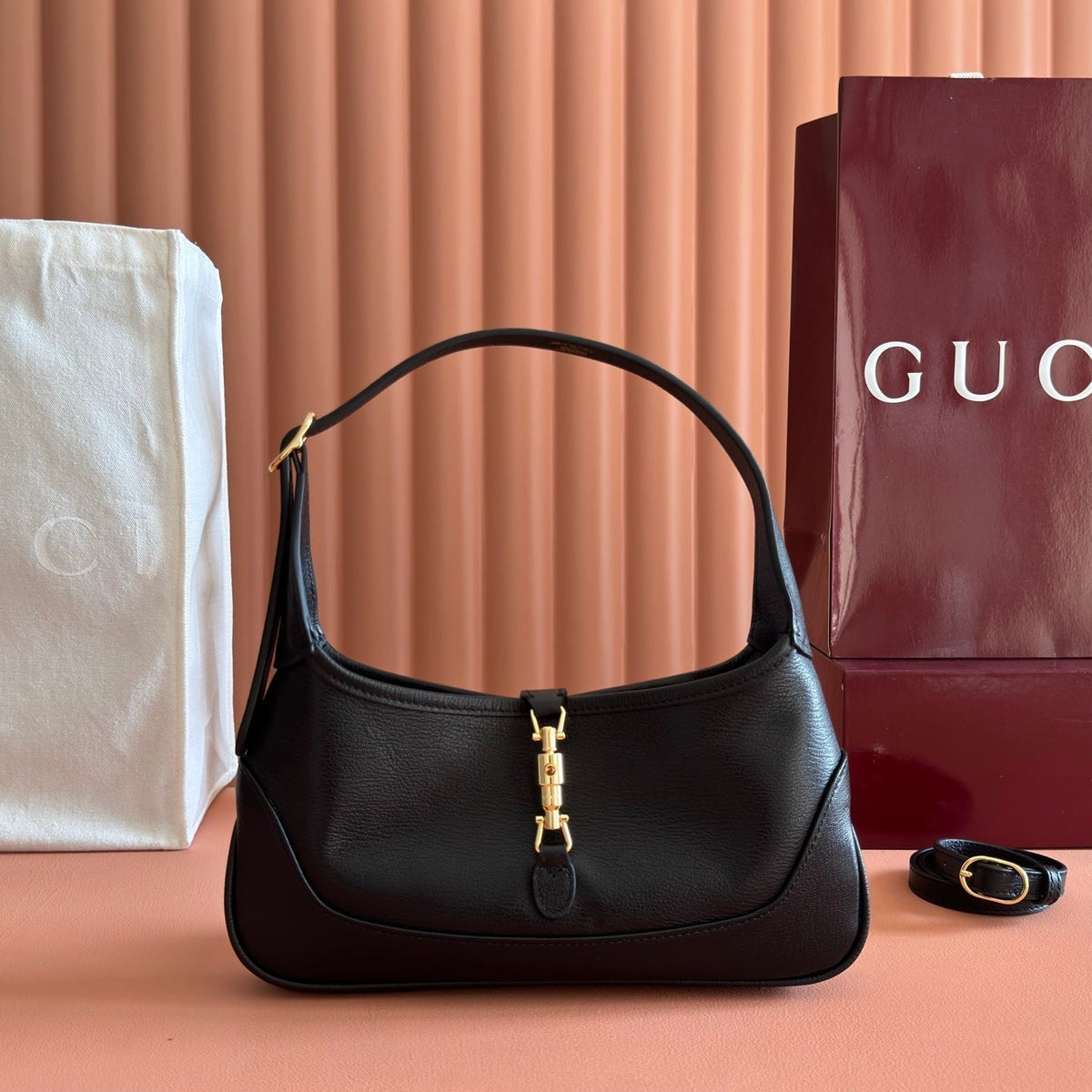 GUCCI 26S JACKIE SLIM SHOULDER BAG 27 IN BLACK CALFSKIN